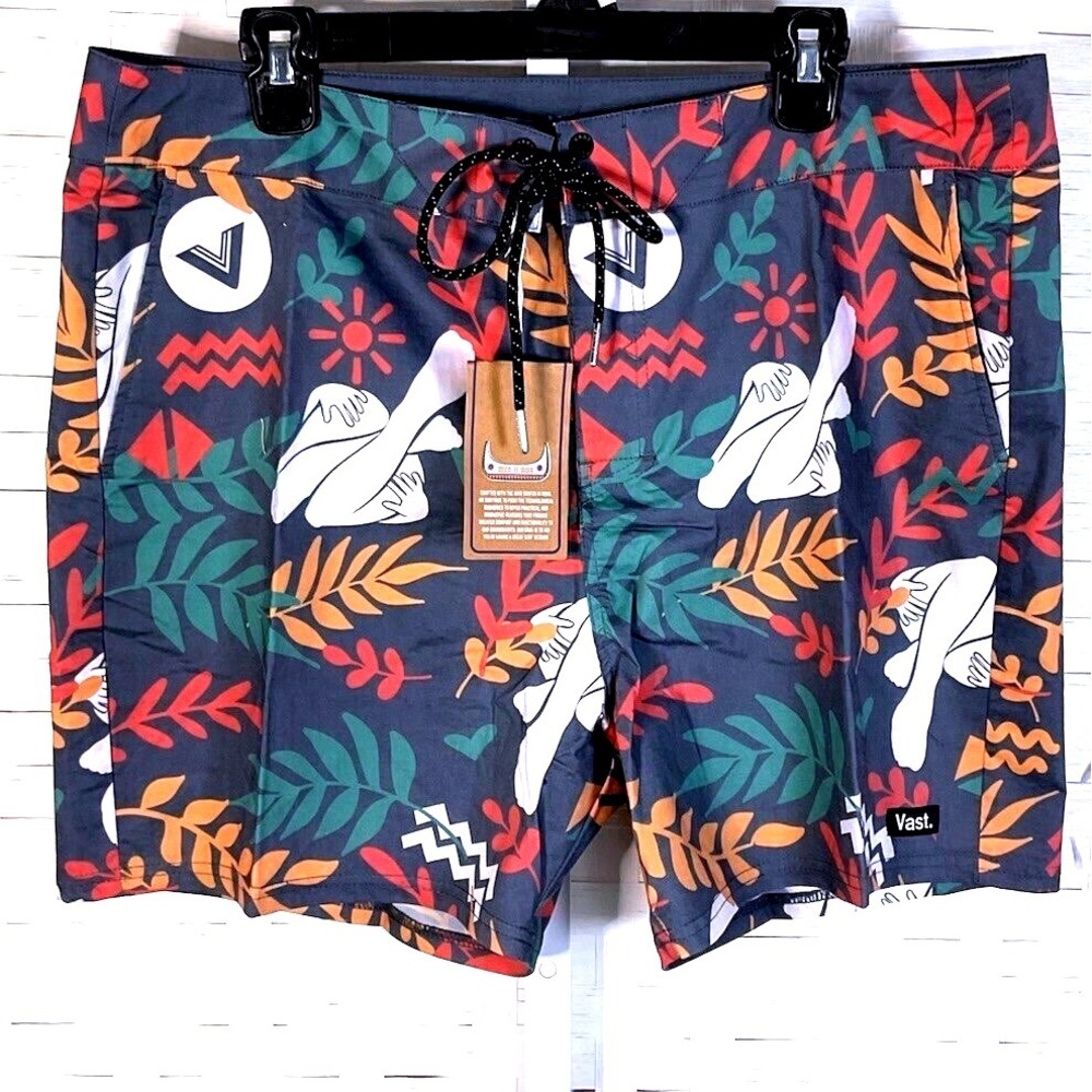 VAST Tropical‎ Elements Navy Multi Board Shorts Men's Size 38 NWT